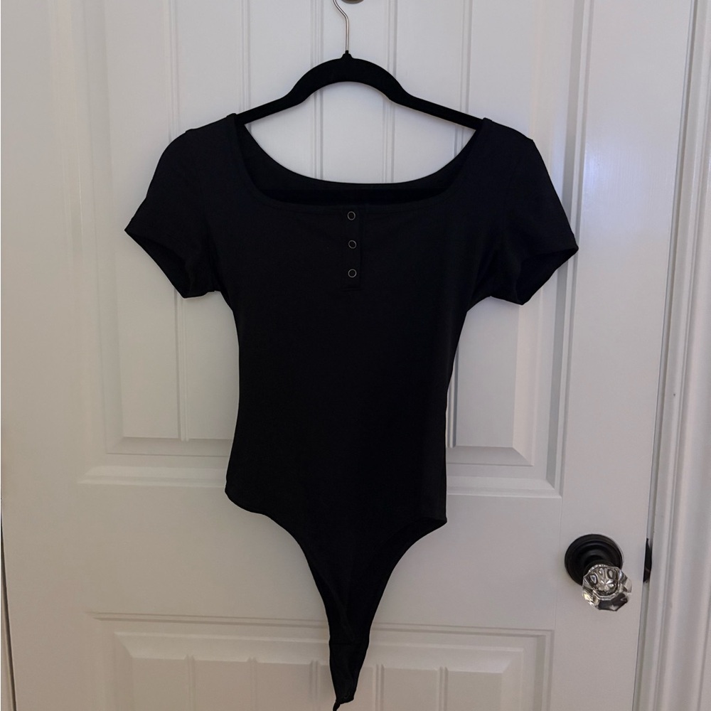 Hollister Black Short Sleeve Bodysuit